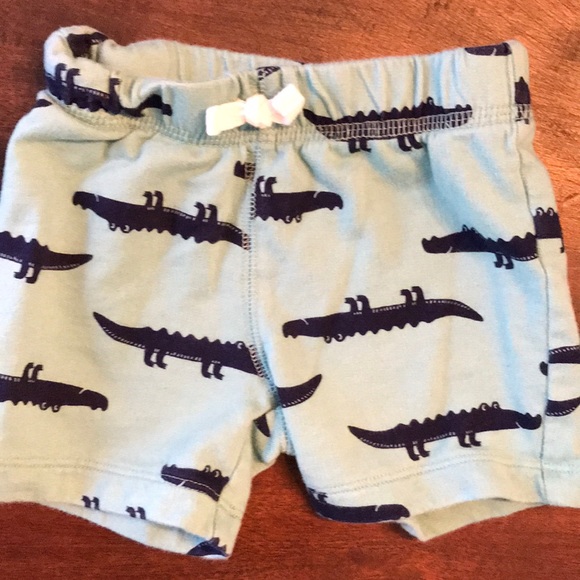 Carter’s Onesie & Shorts Outfit 12Mo - Picture 3 of 4